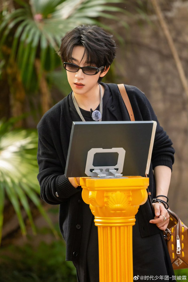HeJunlinTH's tweet photo. 𝐇𝐞𝐉𝐮𝐧𝐥𝐢𝐧 𝐖𝐞𝐢𝐛𝐨 𝐔𝐩𝐝𝐚𝐭𝐞 ! 𝟮𝟬𝟮𝟲.𝟬𝟲.𝟮𝟱
🥕ผู้รับผิดชอบต้าถัง #五十公里桃花坞
( 2 / 3 )
🔗 https://t.co/B5PwCm99Jr
✿ #HeJunlin #เฮ่อจวิ้นหลิน #贺峻霖 #时代少年团 #TeensinTimes ✿ https://t.co/u5qfqQFq7i