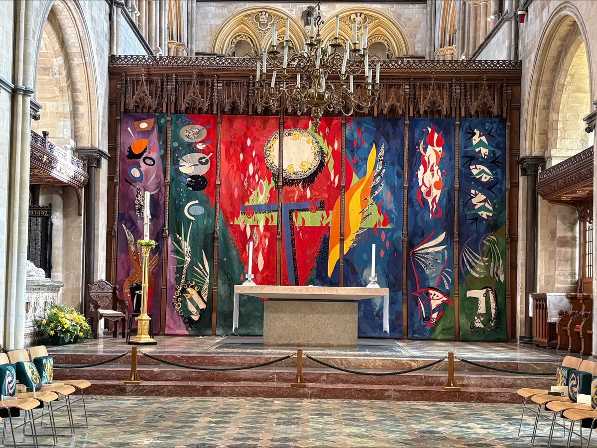 clinacre's tweet photo. Review of a lovely small exhibition Glowing + Alive at @ChiCathedral from my art diary looking at their tapestries by John Piper. https://t.co/PJuOWXc98n https://t.co/luxIBBZp3s