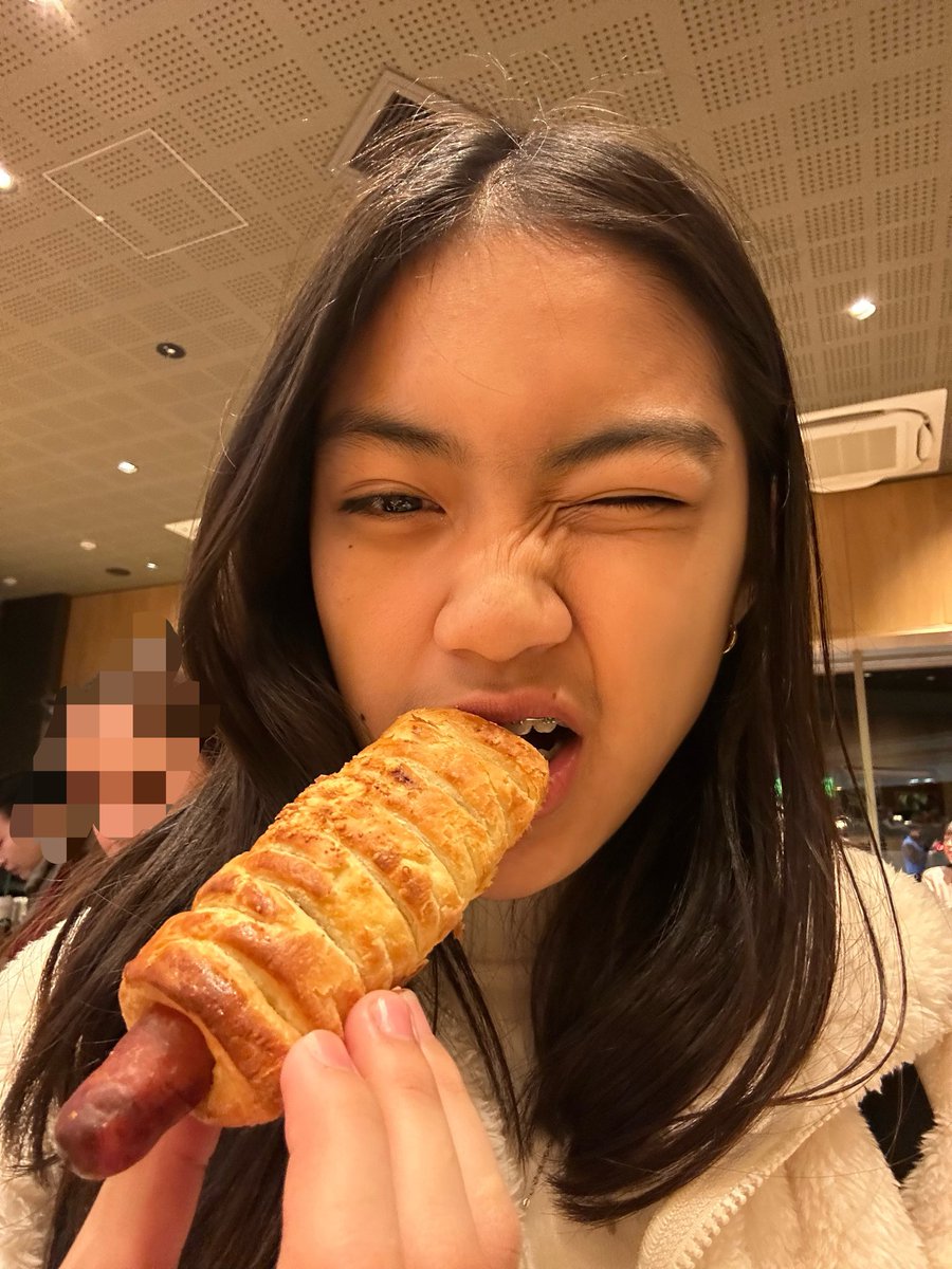 zhaolios's tweet photo. ppang nom 😋

#ZRSD #ZeroseSelcaDay #YUJIN #유진 #ZEROBASEONE  #ZB1  @ZB1_official https://t.co/RC3xngM9YS