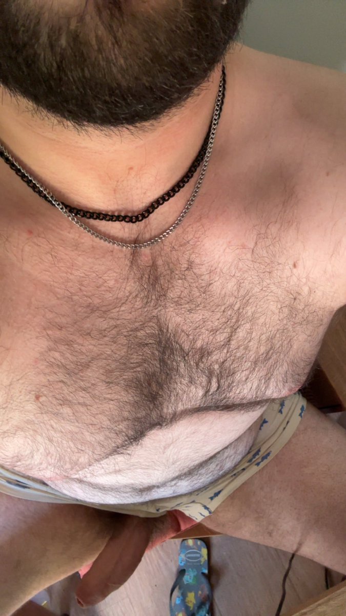 akalaphe's tweet photo. Télétravail ou télébranlette ? #gaybear #gayparis #gayfrance https://t.co/iEHsp9djBJ