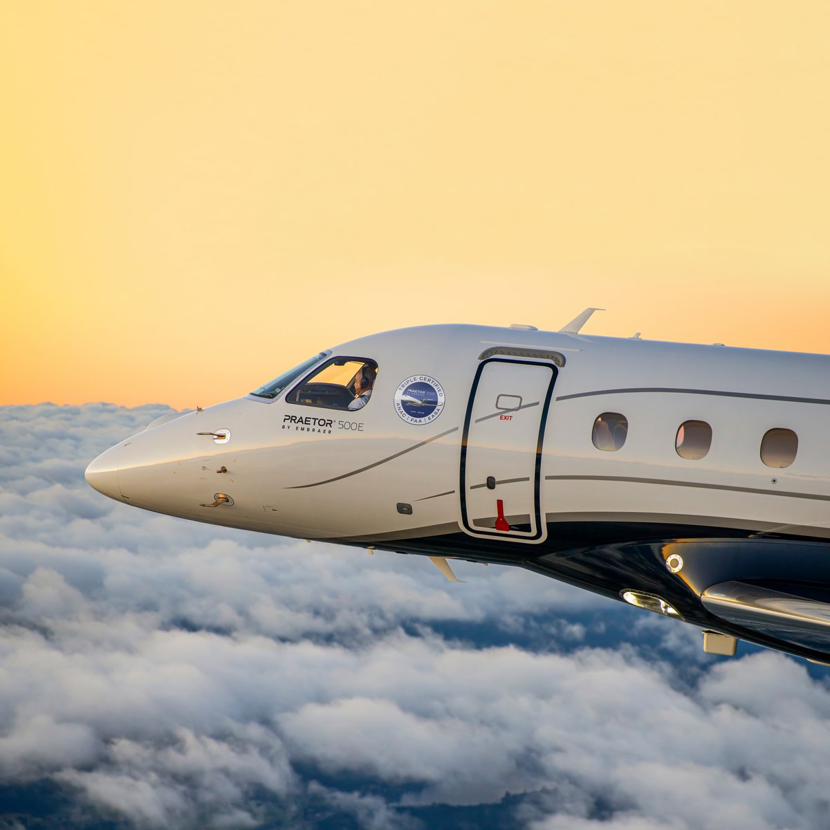 Embraer tweet media