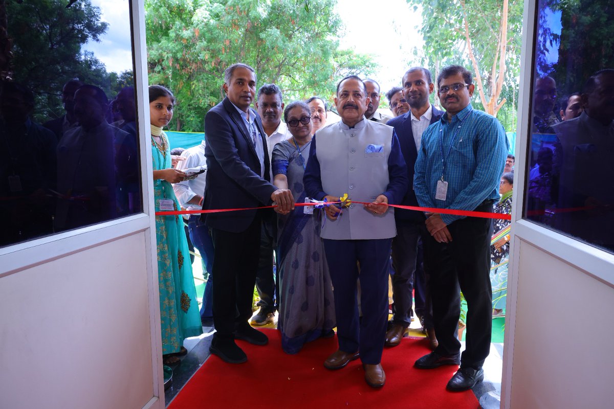csiriict's tweet photo. A landmark day at #CSIRIICT! 
Advanced R&amp;D facilities inaugurated and foundation stone laid for a student hostel by Hon'ble Dr. Jitendra Singh—strengthening indigenous innovation, sustainable technologies and India's scientific future.
@CSIR_IND @IndiaDST 
#ViksitBharat2047 https://t.co/VXv2rMB2zz