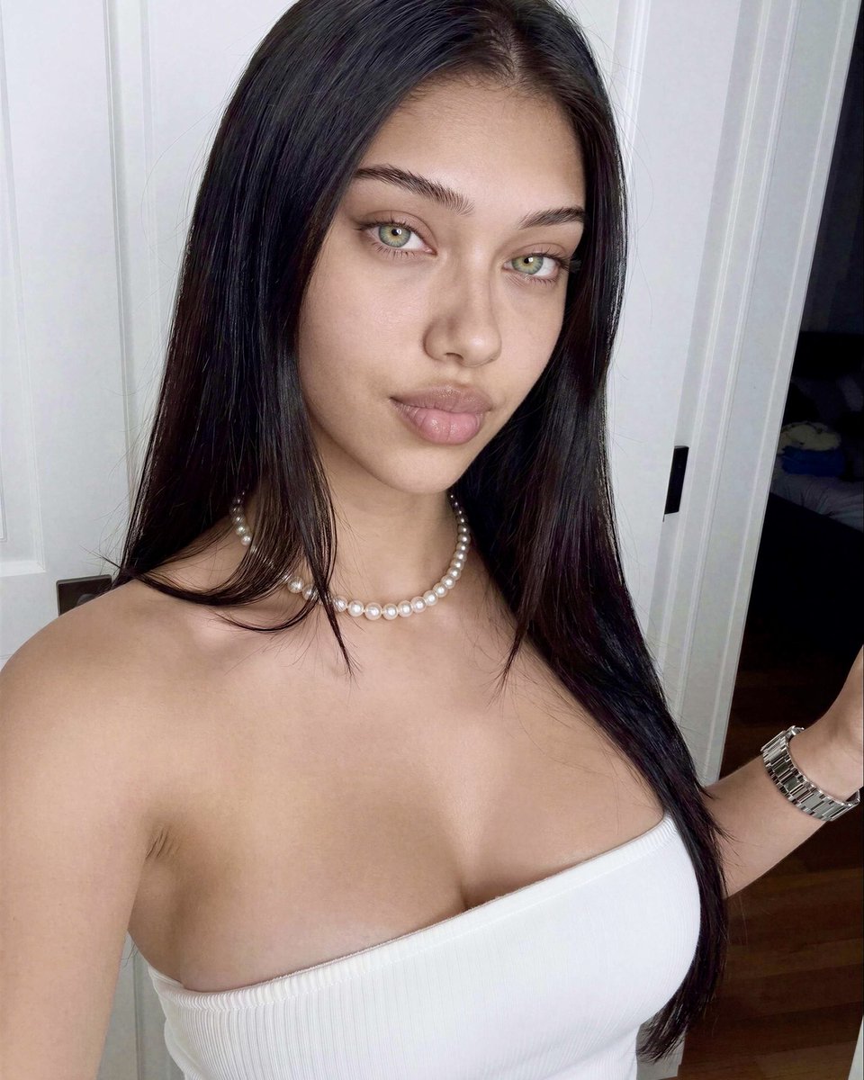 ItsElenaLee's tweet photo. Tuesdayyyyyyyy ughhh 🥴 https://t.co/DxkYZ2Kzf2