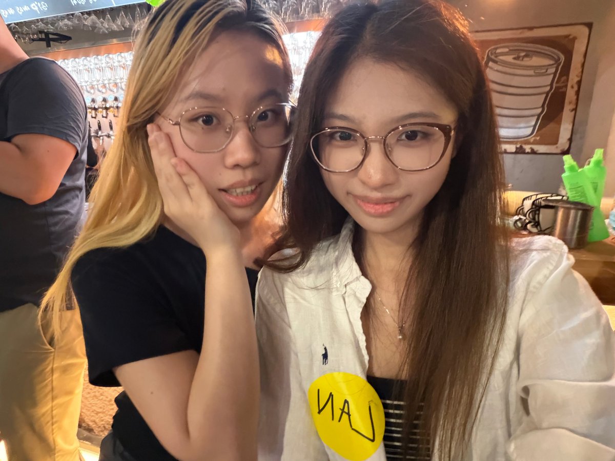 Daisyyy_LS's tweet photo. Attend an AI party with my bestie😘We've introduced our new product, CoAligne, an AI collaboration tool for teams, and we now have our first batch of beta testers. Thank you to everyone who helped us with our survey; we'd also like to invite you to join the beta testing!#GTM https://t.co/cKVHlYLyQI