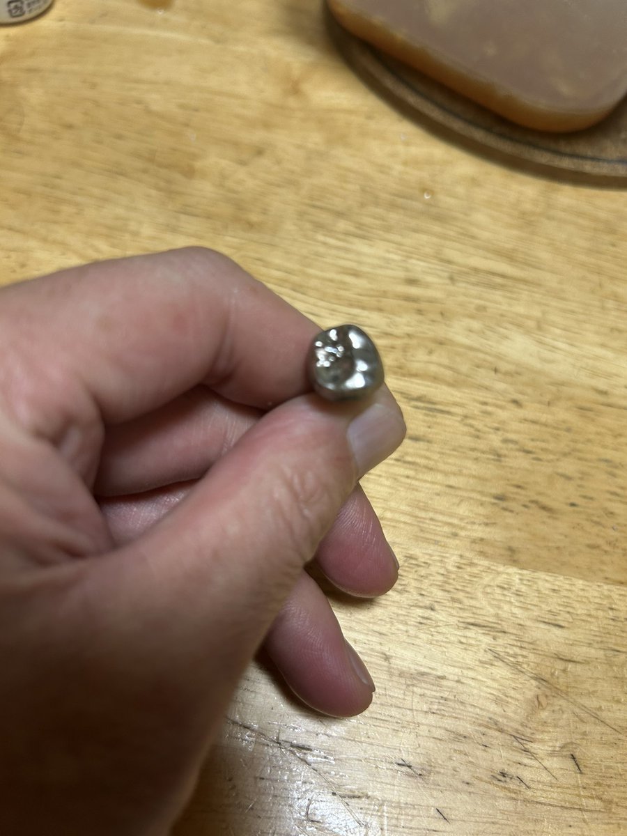 DepkRr's tweet photo. あぁ。。😞

ぐらんぐらんの奥歯取れてまった🦷

んでもなんかスッキリしたわ🙌😆

頑張ろう✊の心です

#頑張ろう✊ https://t.co/Qdx5SYQjtz