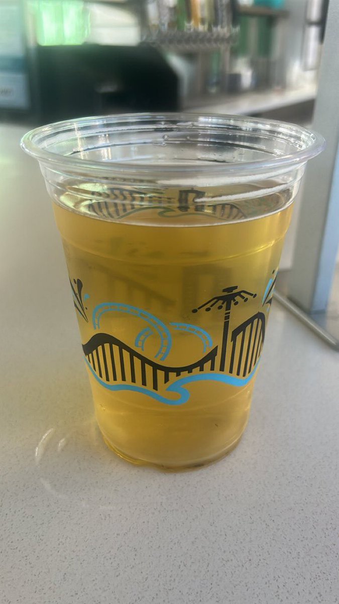 drinkgaragebeer's tweet photo. MORE BEERS MORE FUN. GARAGE BEER IS NOW AVAILABLE @SIXFLAGS! https://t.co/WKRn5uuxON
