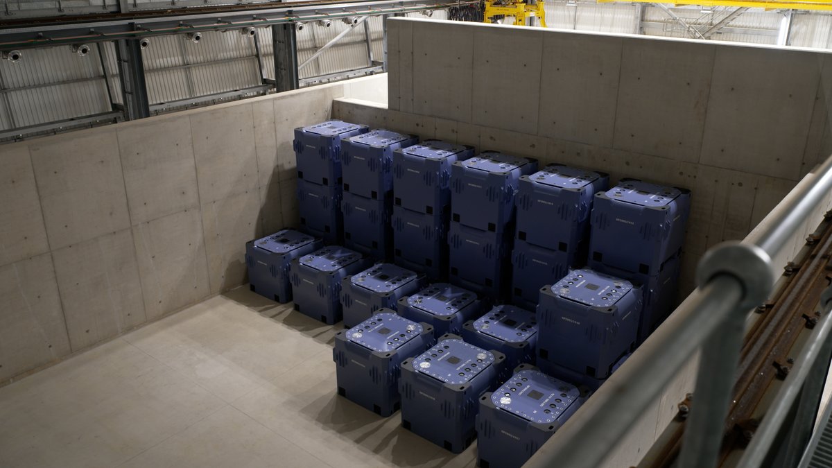 SellafieldLtd's tweet photo. Turning legacy into progress

Our latest First Generation Magnox Storage Pond case study shows how we’re tackling one of our most complex clean-up challenges — reducing risk and preparing for the future.

🔹 Fuel & waste removal
🔹 Sludge retrieval
🔹 Advanced tech

More this week 👀 #ThrowbackThursday #FutureFriday

👉 Read more: https://t.co/ibQ8oj6I4m

#Sellafield #Decommissioning #Nuclear #innovation