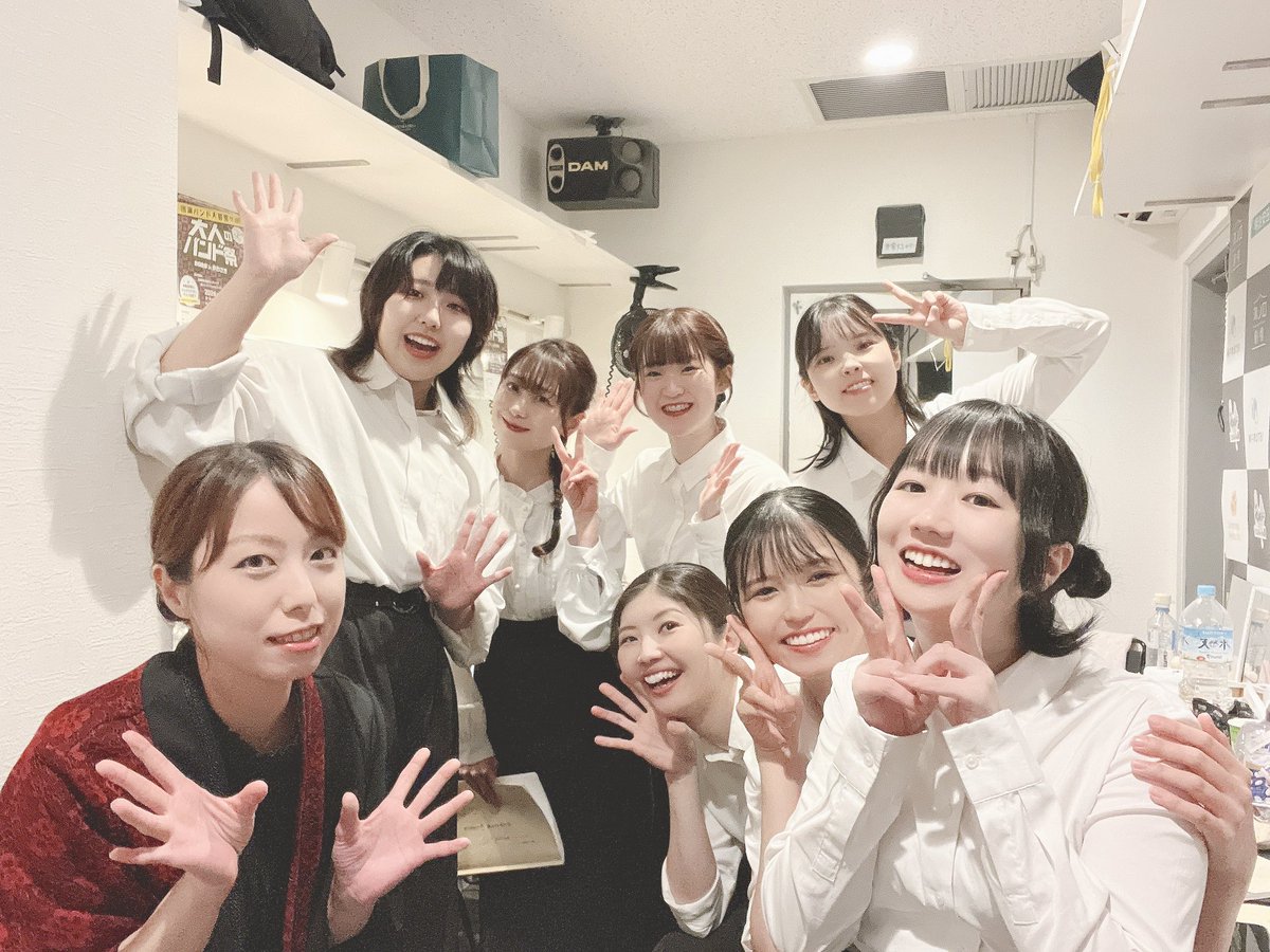 AKARA_TOMMY's tweet photo. 女子校と言われるほど、活発で明るいチームC🌸

舞台ではその奥にある芯の強さや想いがダイレクトに伝わってきて、そのギャップがとても魅力的でした❤️‍🔥

笑みがこぼれるシーンがあったのもチームCならでは✨

みんなでやったたけのこニョッキも良い思い出🤭💕 一発成功はさすがのチームワークでした❣️ https://t.co/mDIJt1lNGv