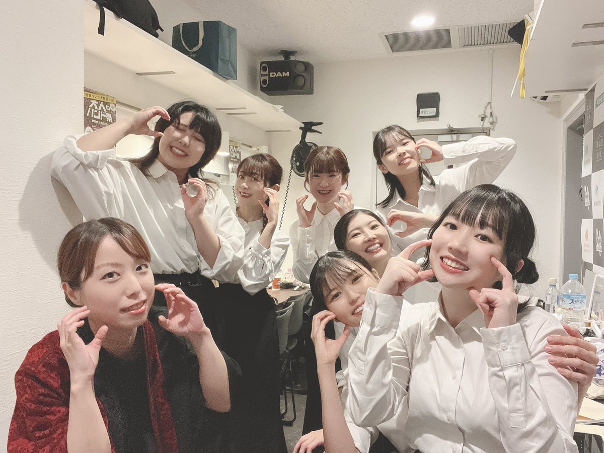 AKARA_TOMMY's tweet photo. 女子校と言われるほど、活発で明るいチームC🌸

舞台ではその奥にある芯の強さや想いがダイレクトに伝わってきて、そのギャップがとても魅力的でした❤️‍🔥

笑みがこぼれるシーンがあったのもチームCならでは✨

みんなでやったたけのこニョッキも良い思い出🤭💕 一発成功はさすがのチームワークでした❣️ https://t.co/mDIJt1lNGv