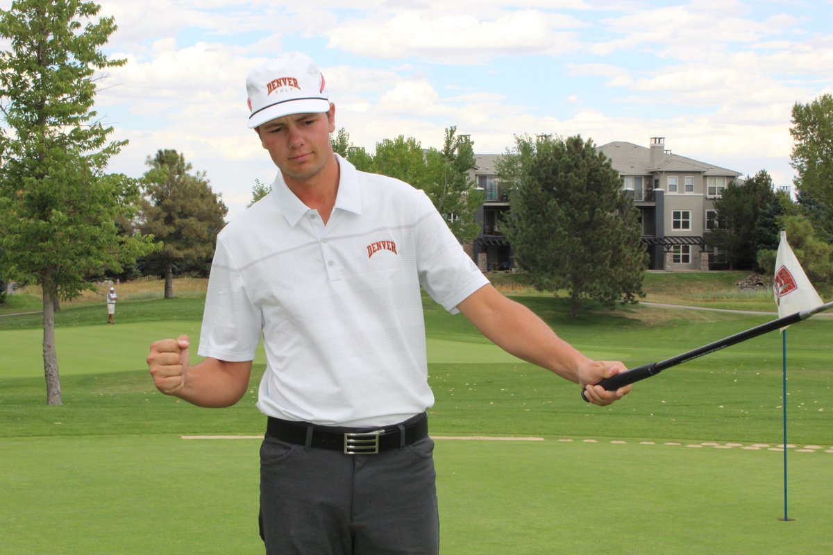 DU_MGolf's tweet photo. Fist Pump Friday
#FunFotoFriday https://t.co/XvYuu6jzyN