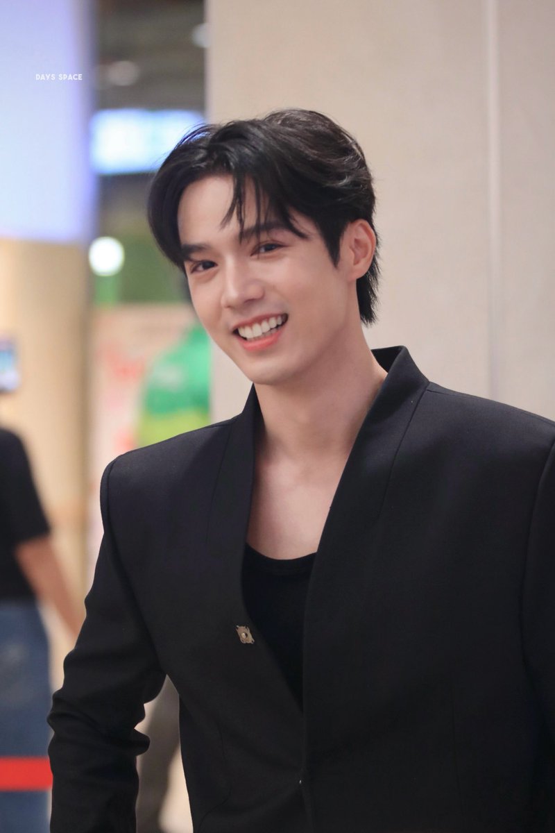 days_space's tweet photo. [260628]_ 

JN WITH TOPS OF BEAUTY ♥️
#jobbiijob #JobThuchapon #จ็อบธัชพล
#FULAER #TOPSOfBeautyByLooks2026 https://t.co/1nOJ9e9u7O