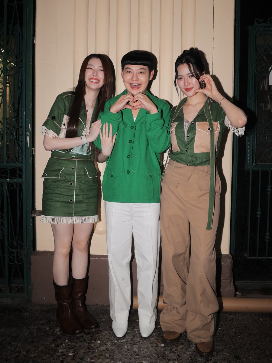 lingling_fans's tweet photo. 🫶🏻💚

IG : djnui

GRAB LINGORM EVENT
#GrabThaiRaresxทททxLingOrm
#Linglingkwong #หลิงหลิงคอง
@linglingsirilak https://t.co/ebJcrFAb74