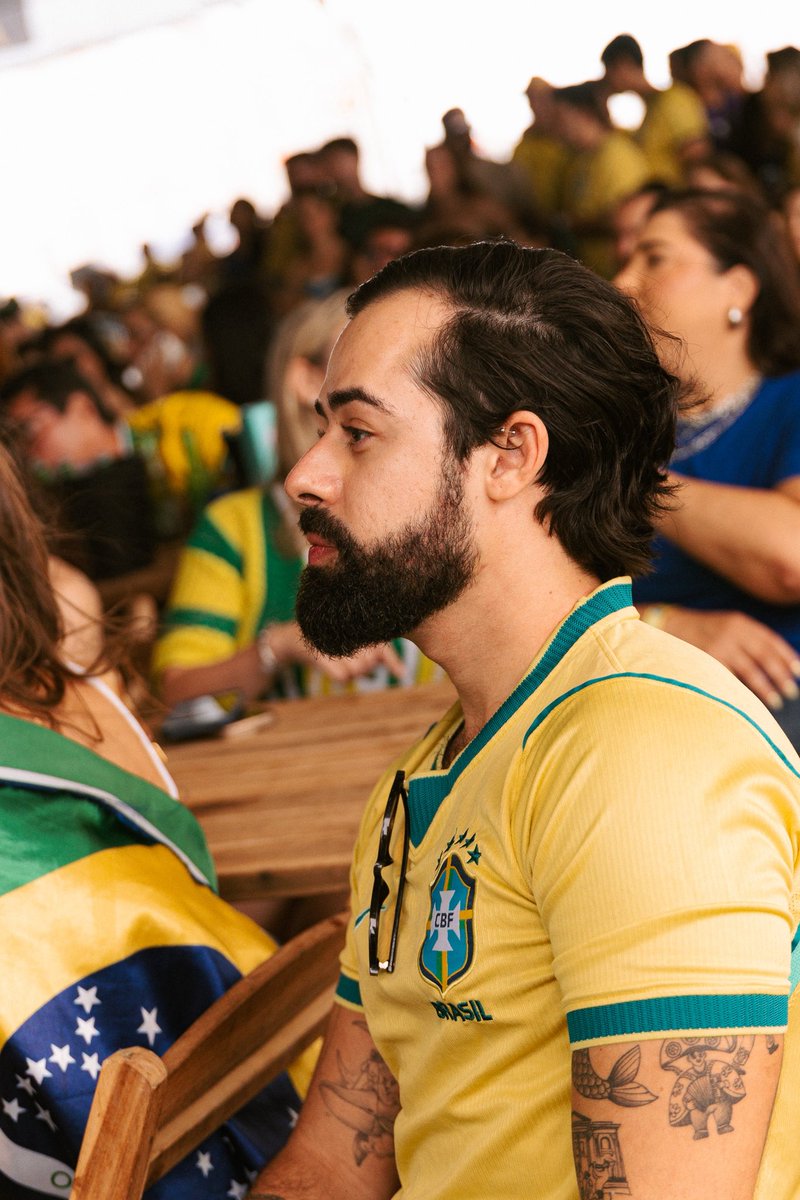 Pitercostaa's tweet photo. 🇧🇷 https://t.co/YfKxjupGF1