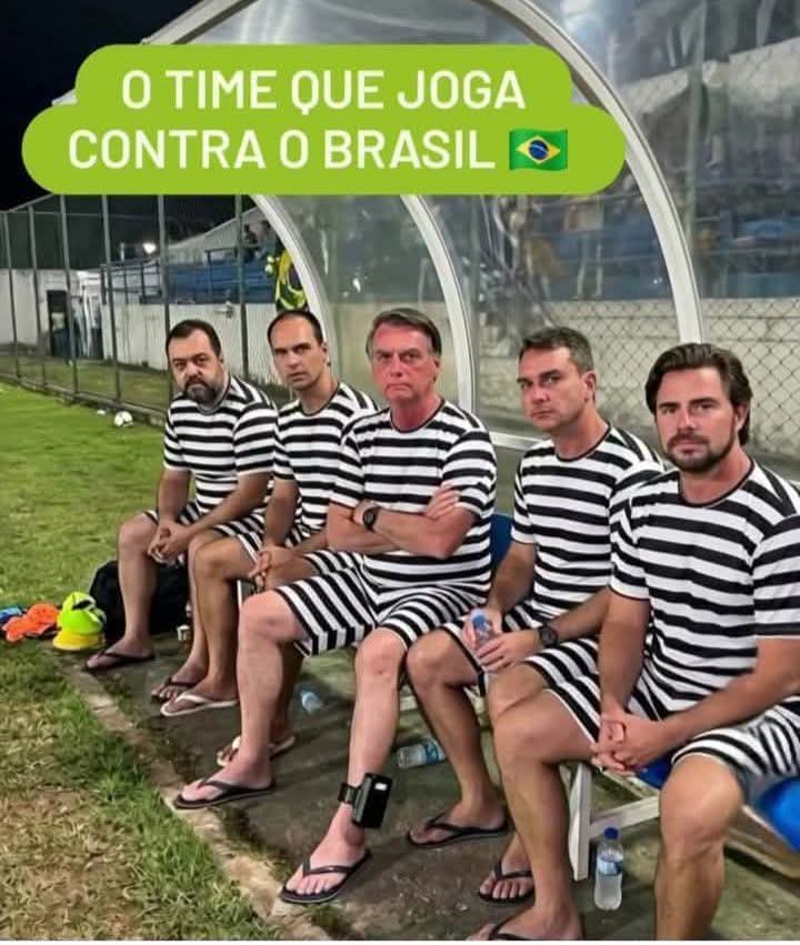 CanalShinji's tweet photo. @JocelioRicarte @FlavioBolsonaro @aleelci30092006 Absurdo é até agora o PCC envolvido no filme e não tem nenhuma declaração do.senhor a respeito! https://t.co/IgLAZewvt5