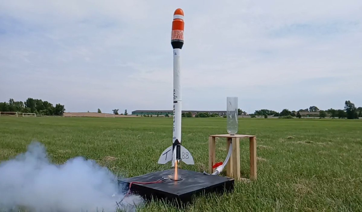 SpaceTechrocket's tweet photo. We are announcing a second collaborative mission with @BrazosAerospace to launch their Capsule,  CP-14 on our rocket. This launch will have a special payload on board that will be announced later. Launch is targeting July 11th at 10:30 AM Centeral time. https://t.co/AiN1WQ7N8I