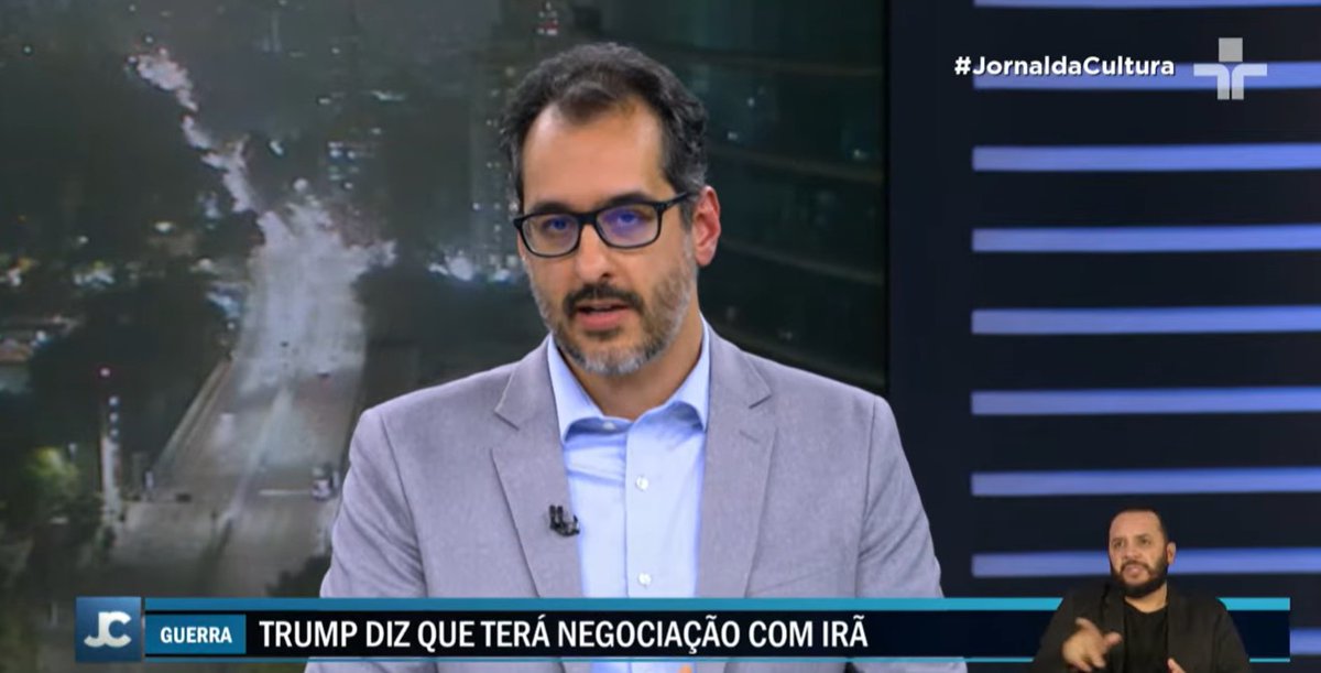 UspIri's tweet photo. Prof. Felipe Loureiro, do IRI-USP, participou ontem do Jornal da Cultura abordando diversos temas da atualidade - https://t.co/13RTD6AsMV

#produçãoiriusp #felipeloureiro https://t.co/hhperLHOwO