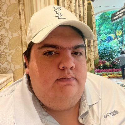 MaelAe7's tweet photo. @PauloChavira Normal, si te comiste a la mitad de México https://t.co/qDPFecFVa7