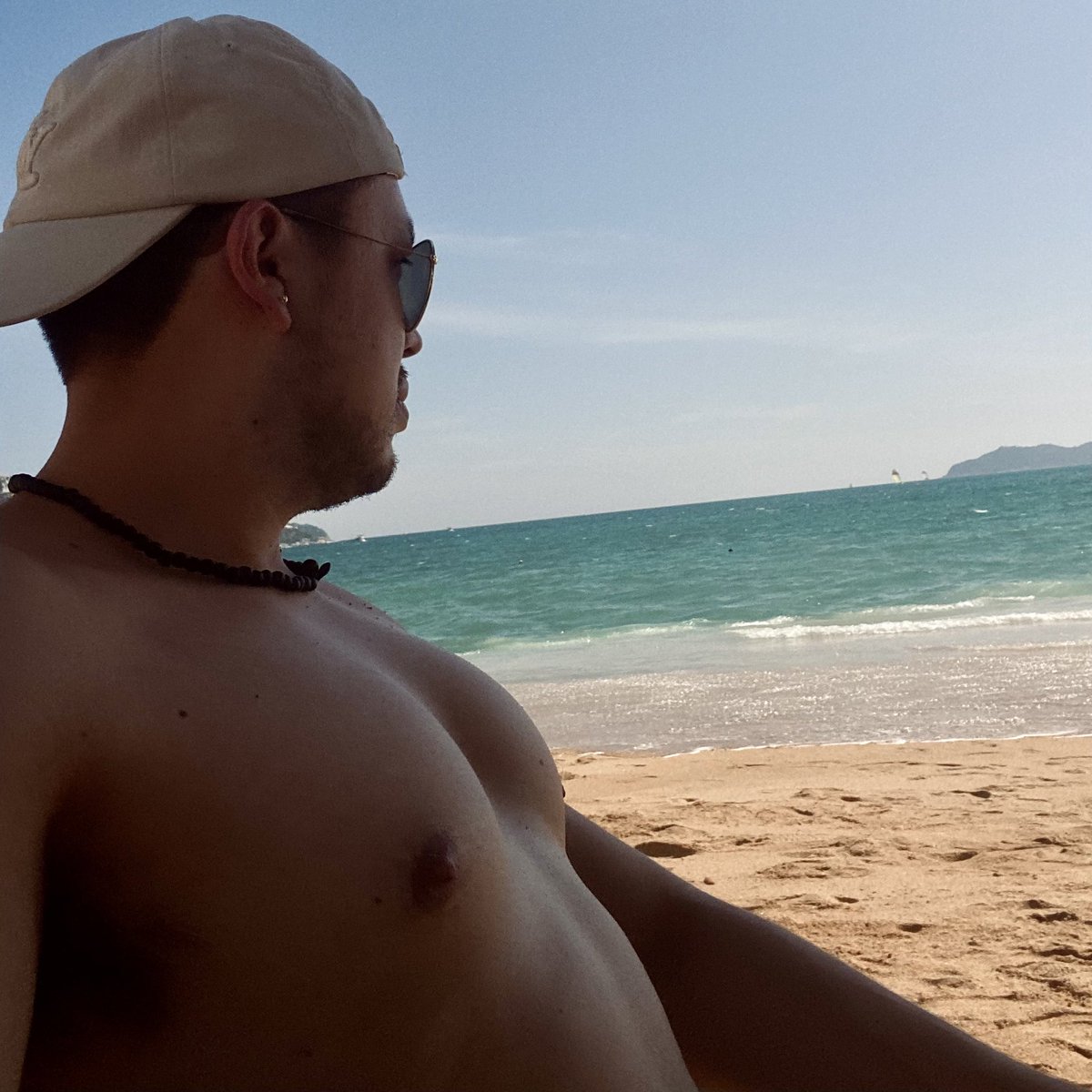 alexgil_v's tweet photo. Hace tiempo que no tenia un #verano en la #playa 🌞🌴💦 https://t.co/Ne9BUDzlt8