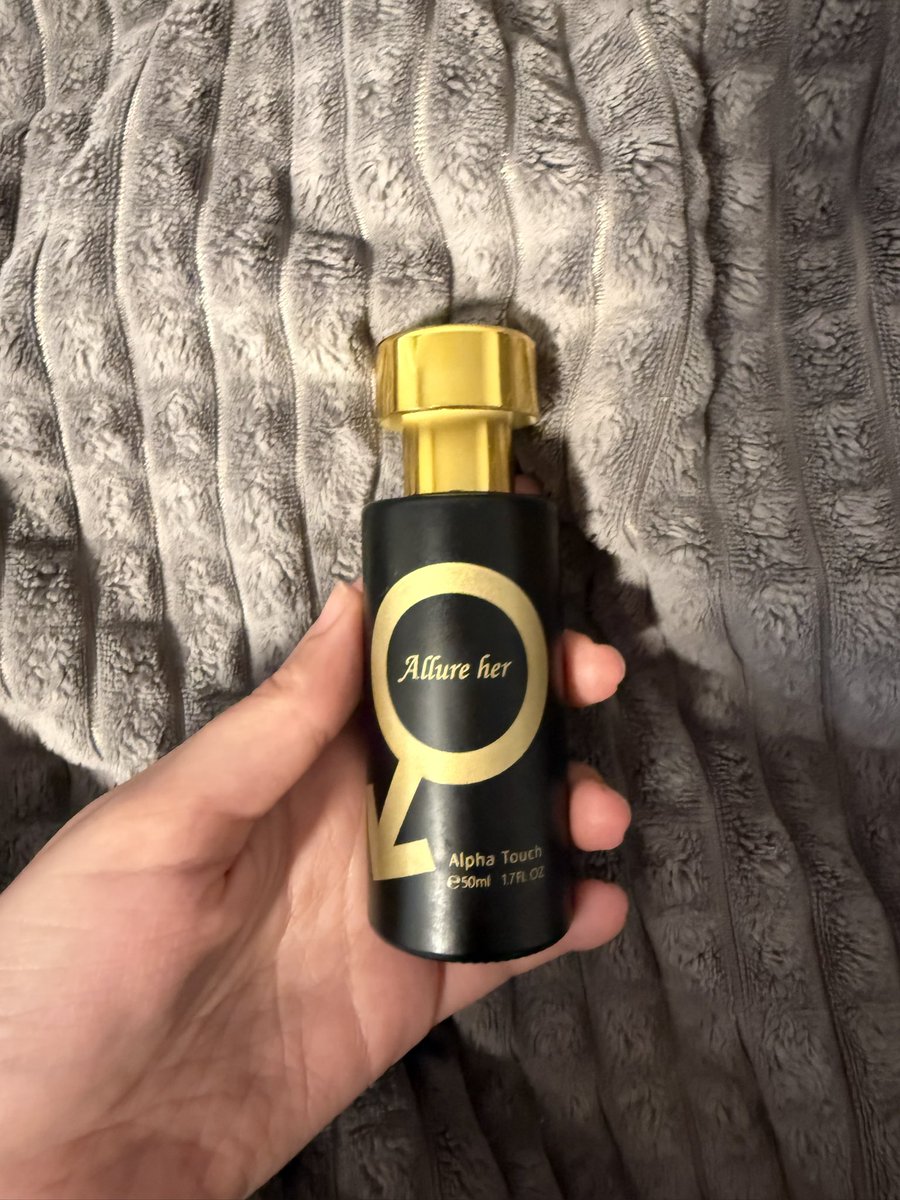 juulipods's tweet photo. 16 yo brothers cologne https://t.co/okd9qXQu26