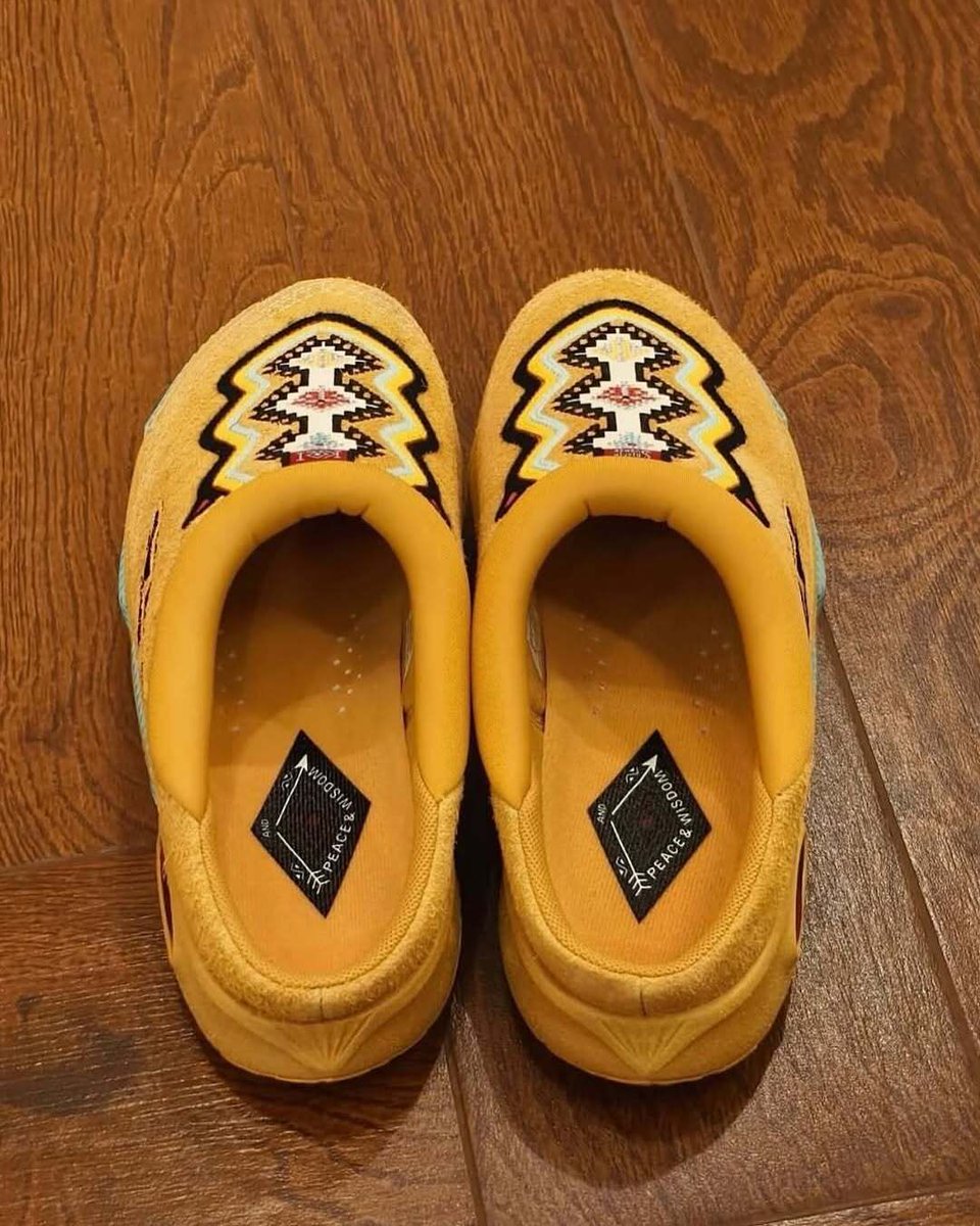 JustFreshKicks's tweet photo. ANTA KAI 2 Mules ‘Yellow’ ☀️

https://t.co/amh67IGPcg https://t.co/sPleaTDgjd