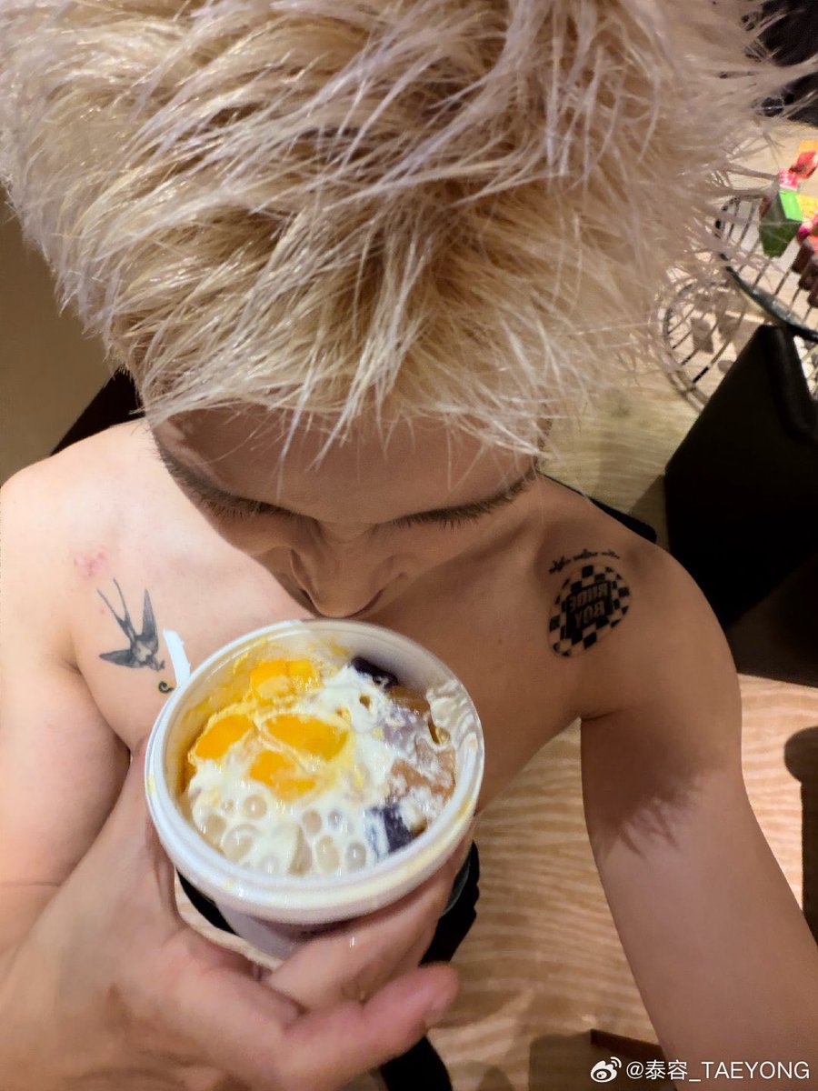 monrosety's tweet photo. happy birthday my lovee

HAPPY TAEYONG DAY
#다시_돌아온_태용이의_여름
#TAEYONGat31StillWYLD https://t.co/sQm5E0Wp1s