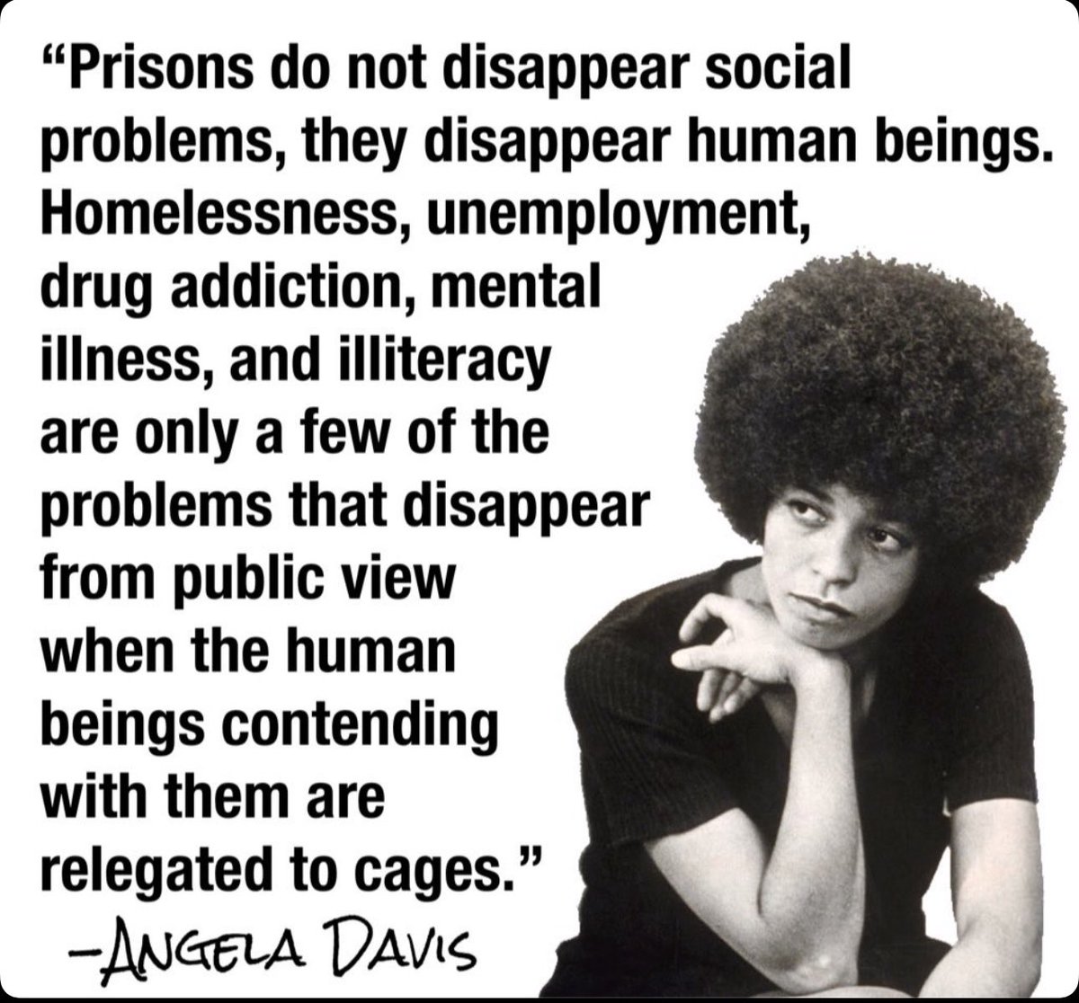 1WhiteRabbitt's tweet photo. - Angela Davis https://t.co/TjURB3QTe0