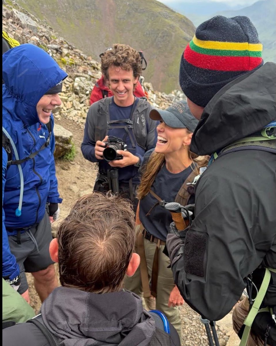 RoyallyBelle_'s tweet photo. Another lovely photo of the Princess of Wales speaking to the ‘Team Ted’ fundraising group this weekend 🥰👏

According to Matthew Pierce, they met Catherine three times on the three peaks route over the 24 hours! ⛰️ https://t.co/aEn98YLlFg