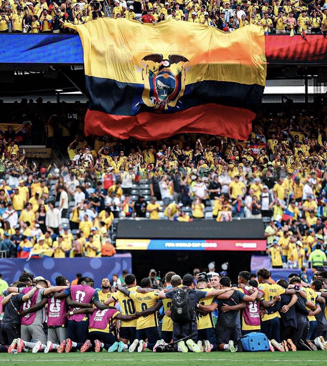 ashhmou's tweet photo. Déjenlo todo en la cancha y demuestren de que estamos hechos 🇪🇨 https://t.co/tpFjvwmeuE