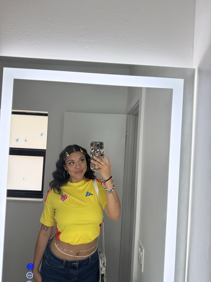 erikaaamunoz's tweet photo. #worldcup 🇨🇴 https://t.co/Bu5977pP05