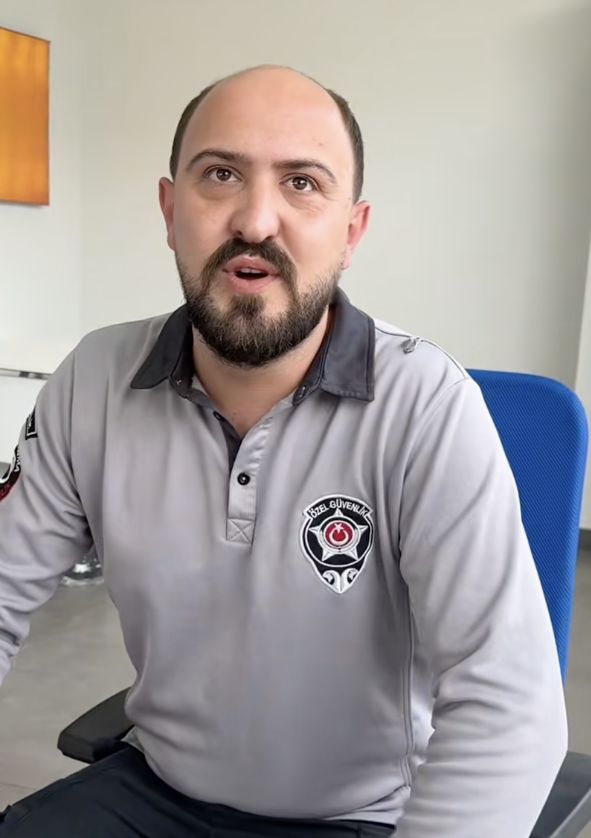 bosunatiklama's tweet photo. Türkiye'de en çok eleman aranan meslekler:

• Özel Güvenlik Görevlisi
• Turizm ve Otelcilik Elemanı
• Güvenlik Görevlisi
• Reyon Görevlisi
• Konfeksiyon İşçisi
• Kasiyer https://t.co/JkGV8bU4wb