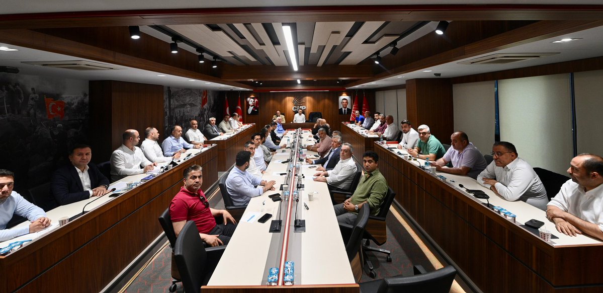 canersaritaschp's tweet photo. İl Başkanımız Sayın Özgür Çelik’in başkanlığında, 39 ilçe başkanımızla değerlendirme toplantımızı gerçekleştirdik.

Ortak akıl ve istişare kültürüyle çalışmalarımızı değerlendirdik, önümüzdeki döneme ilişkin yol haritamızı ele aldık.

Örgütümüzün gücüne ve halkımızın iradesine olan inancımızla, durmadan ve yorulmadan çalışmaya devam edeceğiz.