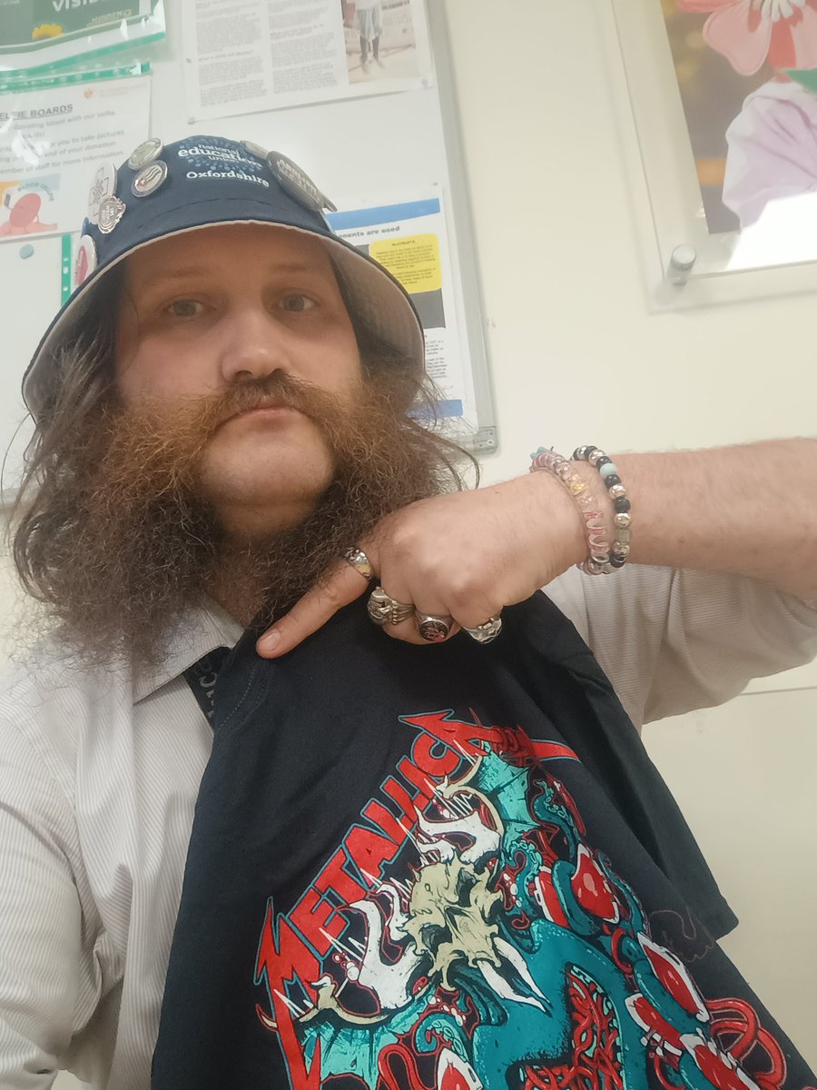 GBeconomics's tweet photo. Just been at the @GiveBloodNHS Oxford Donor Centre. The bad news is my iron was too low and I couldn't donate. The good news is I got the @Metallica T-shirt. #GiveBlood #KeepDonating #GivingType
Get involved if you're able: https://t.co/O4w3plkkHW https://t.co/c79MxooVWS