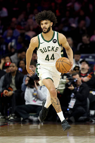 HuskyPros's tweet photo. REPORT: The Milwaukee Bucks have decided to decline Andre Jackson Jr.’s 2026-2027 $2.4 million team option per @eric_nehm 

The 2023 National Champion is now an unrestricted free agent. 

NBA free agency opens today at 6pm ET

(Thanks to @NoLaxToGrind for the awareness!) https://t.co/Kty1RpqKnn