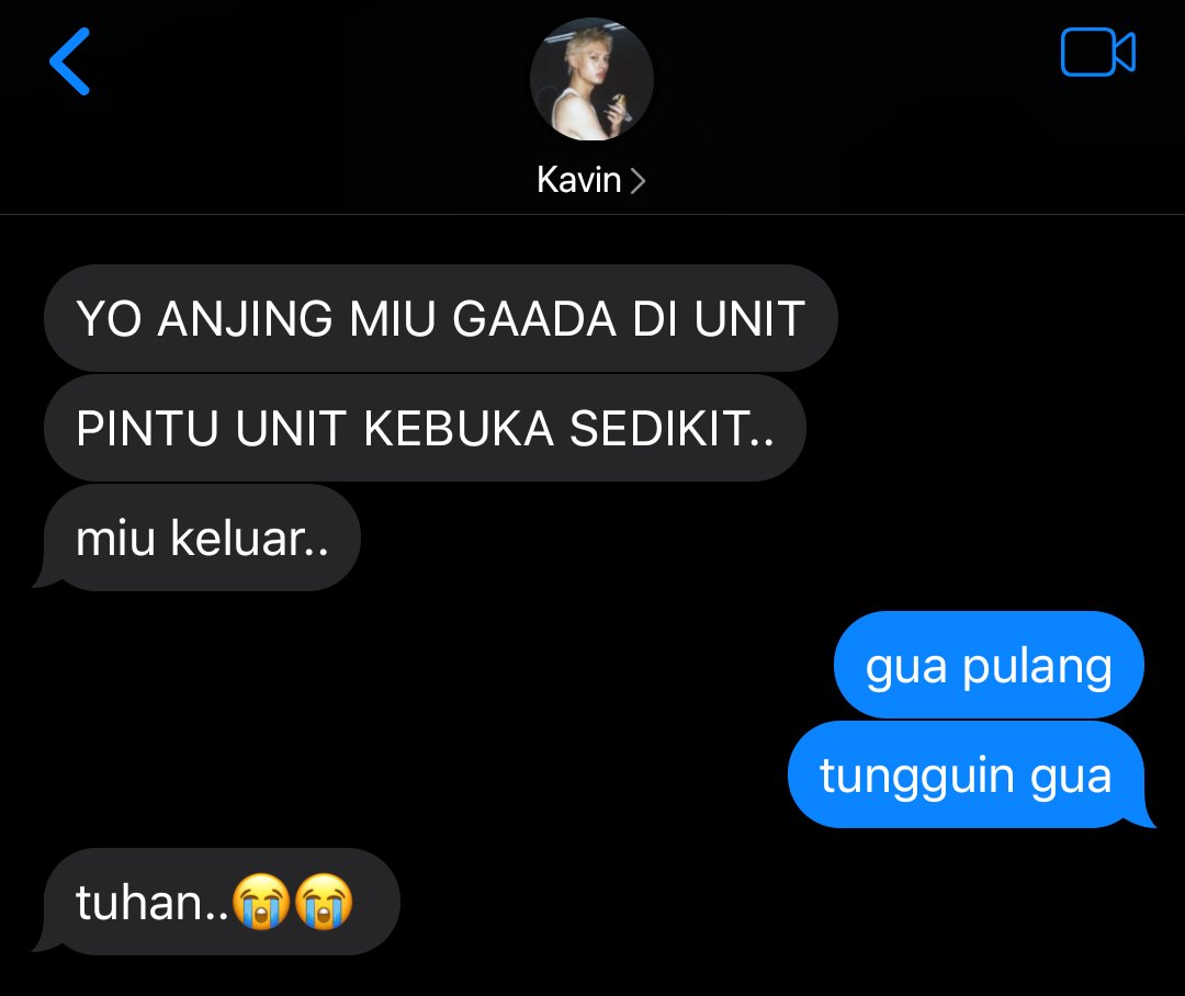 stvryfire_'s tweet photo. — Kucing putih Rio (3)

#Marhoon Hybrid Alternative Universe by @stvryfire_ https://t.co/zfmpAkFuos