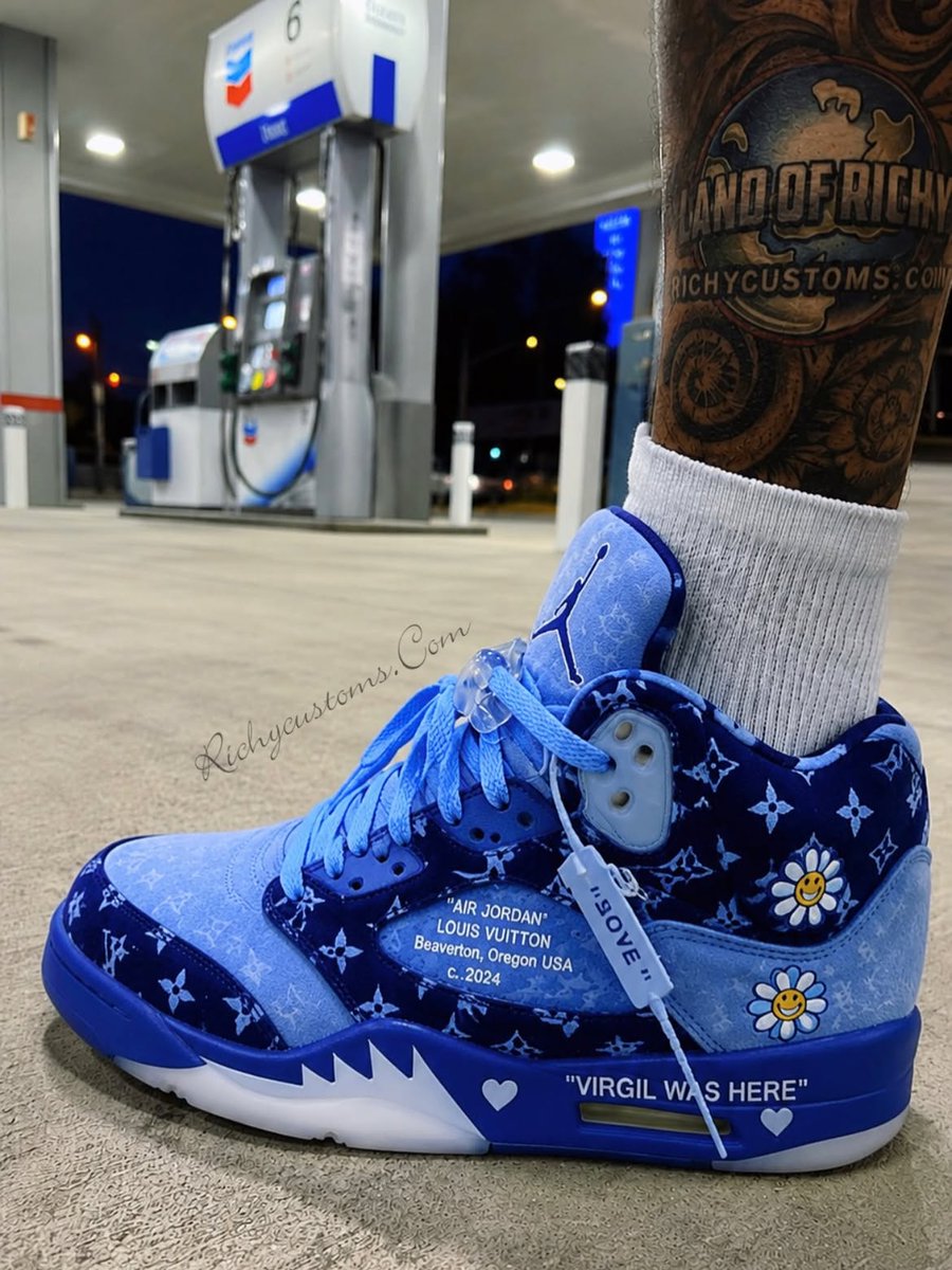 SCOOP208's tweet photo. VIRGIL x LV JORDAN 5 🔥🔥🔥🥶🥶🥶 https://t.co/JzhxZsp30Y