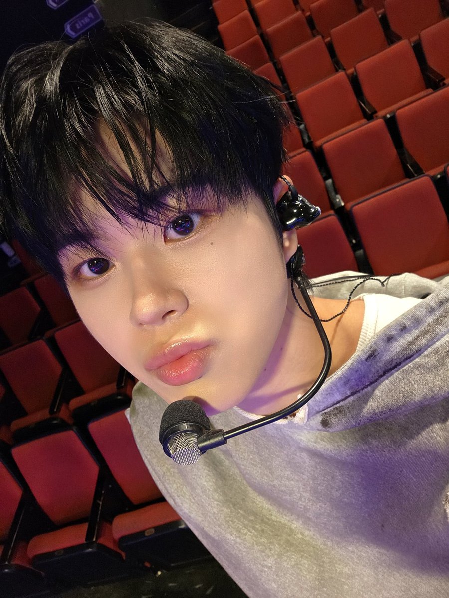 cms_s2's tweet photo. 민석아 7월두 함께해줭💞 https://t.co/m7NBqHKBOj
