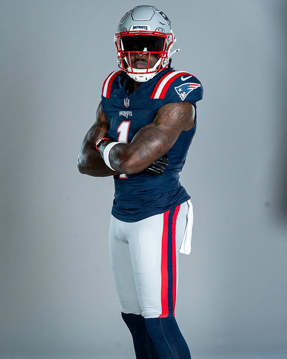 AJBrownLoverr's tweet photo. Can’t wait to watch 1k work 🔥

(📸@Patriots) https://t.co/vVio21gdxE