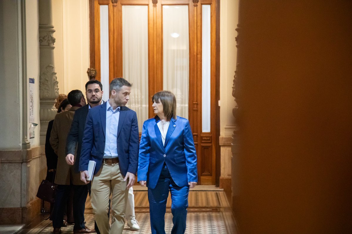 PatoBullrich's tweet photo. En el Senado seguimos con las audiencias para normalizar el sistema judicial.

Basta de una Justicia frenada por cargos vacantes: jueces, fiscales y defensores van a ponerle primera a una Justicia lenta y burocrática. https://t.co/OlPICn7nGM