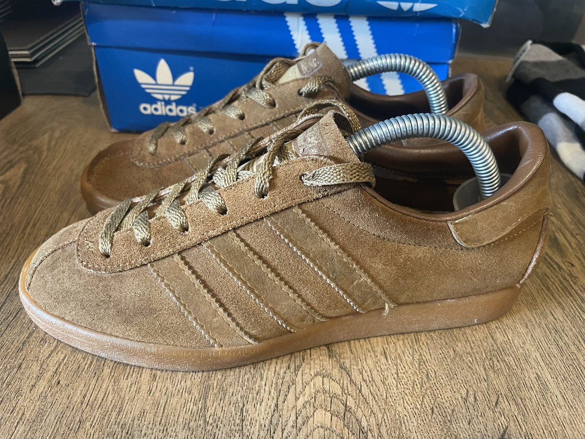 ds_adidas's tweet photo. Just tried putting these on @vinted and the banned my account for listing fake goods -  🤷🏻‍♂️🤦🏻‍♂️ https://t.co/SHlIIng0et