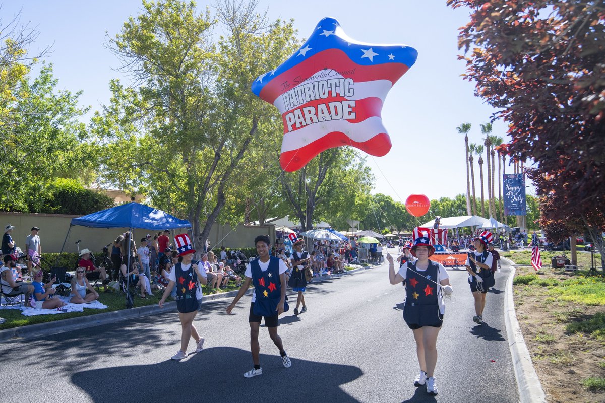 summerlinlv's tweet photo. 🇺🇸 Red, white, and blue take over Summerlin to celebrate America's 250th birthday at the 32nd annual Patriotic Parade! Join us Sat. July 4, at 9 AM along Village Center Circle and Trailwood Drive for a can't-miss community tradition!

More info: https://t.co/sxt79I3m1e https://t.co/JgHiWTLv2S