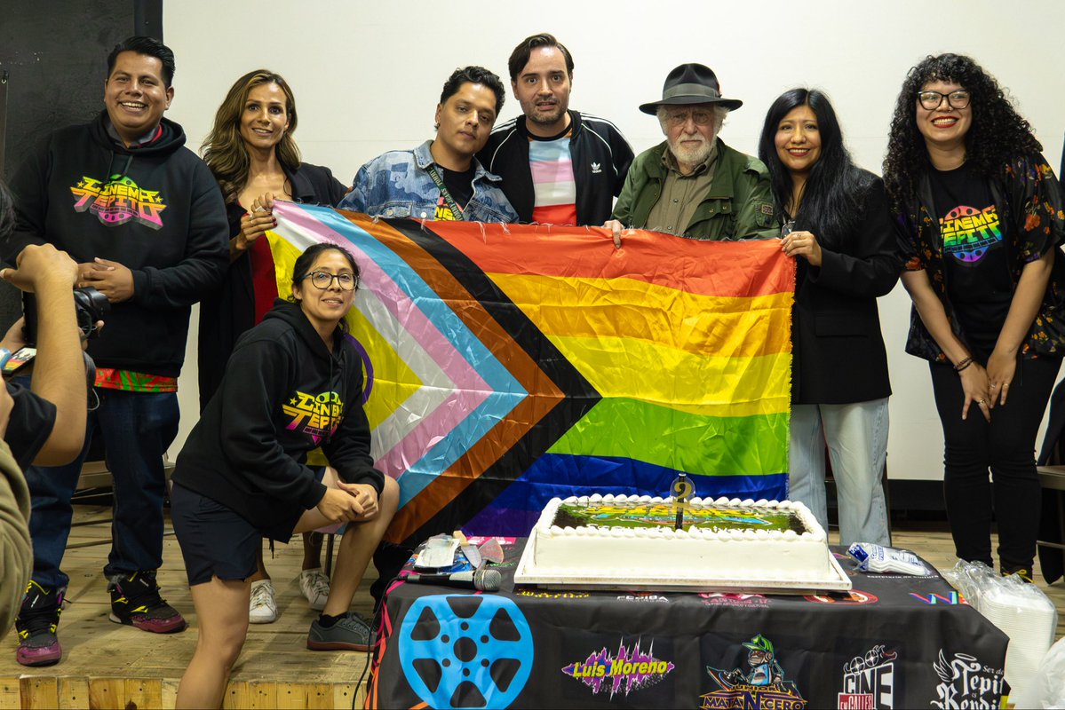 cinematepito's tweet photo. @imcine Y también celebramos nuestro segundo aniversario con la mejor compañía ❤️‍🔥

Gracias Arturo Ripstein, @alexzuno @Morganna_Love y @norma_pablo por acompañarnos en una noche tan especial  en la historia de Cinema Tepito. 🎬

¡Gracias! 🫀 https://t.co/adsfwYHyyQ