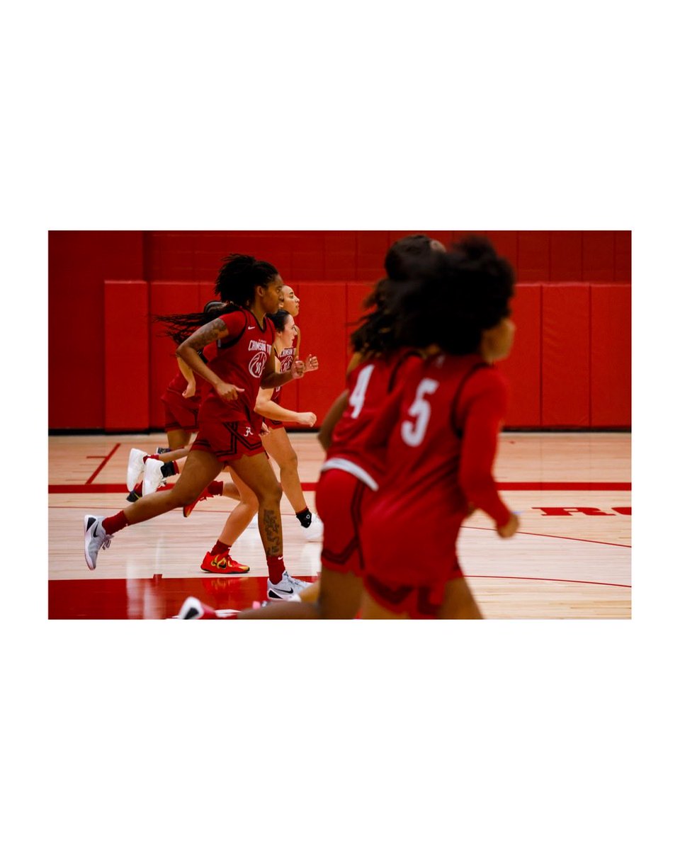 AlabamaWBB's tweet photo. Back in the gym soon! ⏳

#RollTide https://t.co/kC7rzJY0YH