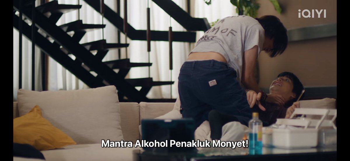 mavpapu's tweet photo. Ga dikasih scene ciuman malah dikasih yg tindih’an😝

#WUTheSeriesFinalEP https://t.co/FZ3ZxKoyov