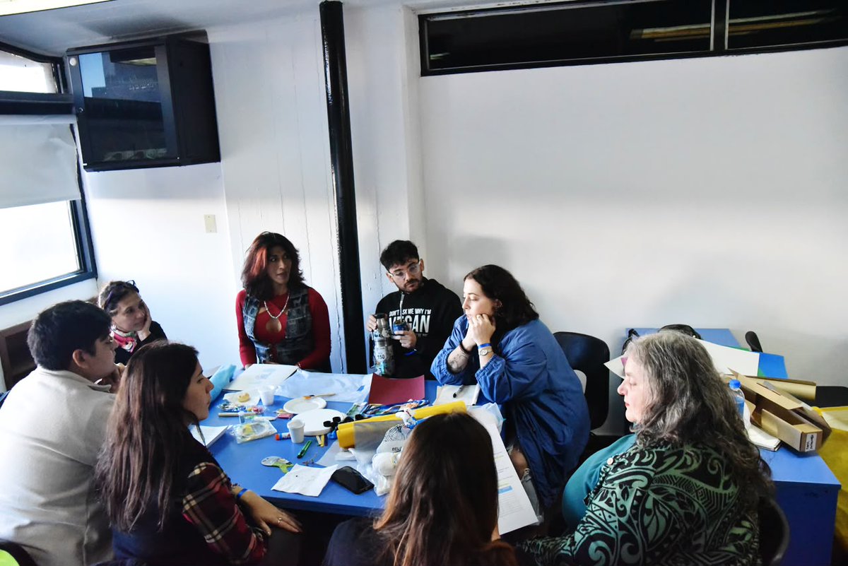 defensoriaPBA's tweet photo. 🏳️‍🌈 Desde la Defensoría LGBT+ participamos del encuentro “Prácticas e imaginarios para la construcción de arquitecturas disidentes” en la @unlp https://t.co/kDAboOLkrN