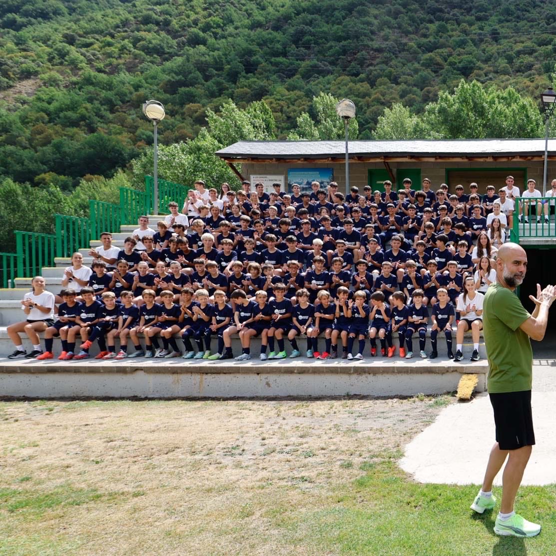 PepSummerCamp's tweet photo. ❤️ Un dia inoblidable.

👋 El millor inici del @PepSummerCamp 2026.

#PepSummerCamp https://t.co/7sfzqeMOjF