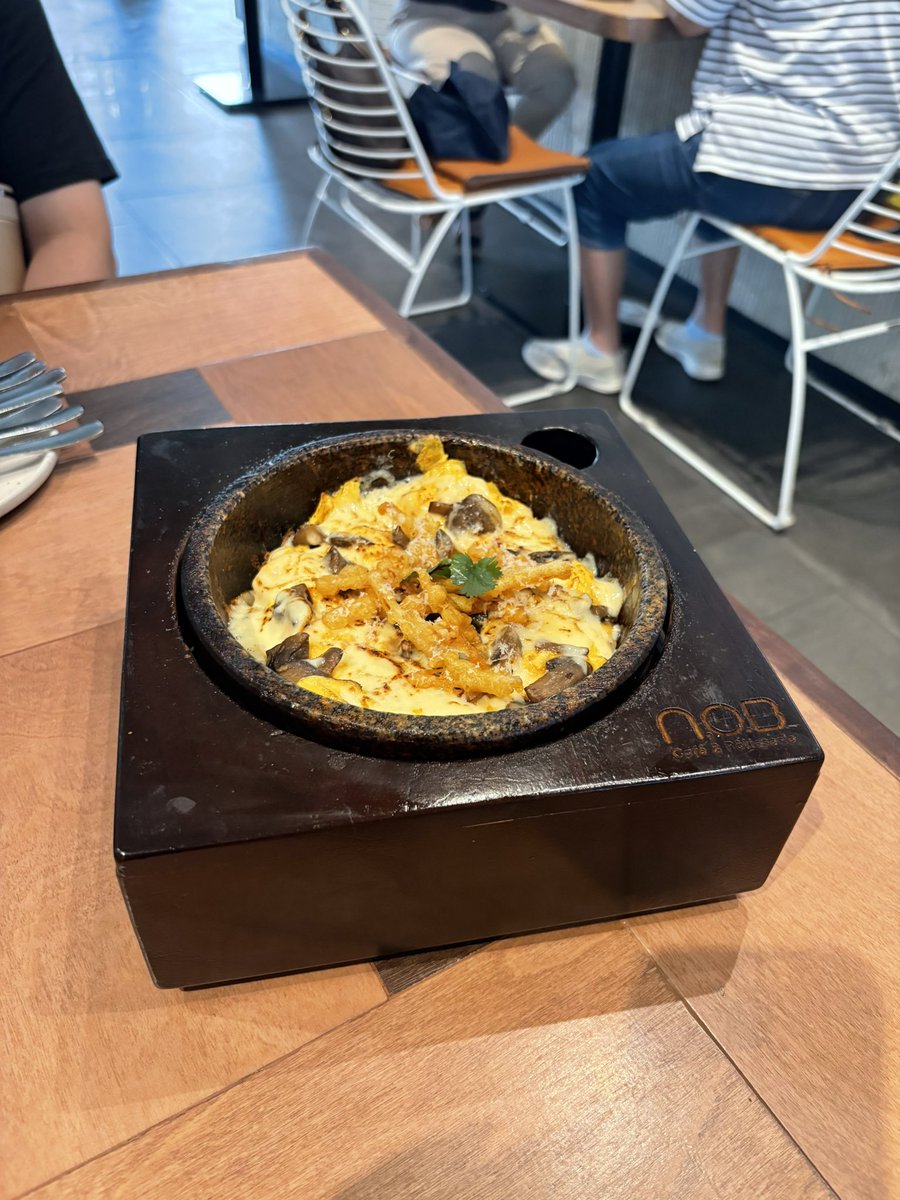 kkulmini's tweet photo. finally tried NOB… mum enjoyed the food so much that she called her friend just to rave about it hahaha https://t.co/L1c3wgatXP