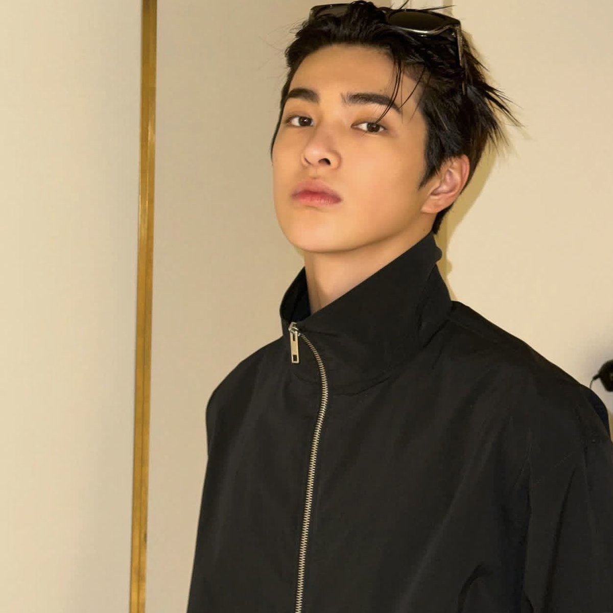 pptwcrctnn's tweet photo. เกาหลีมีกอนโฮ                           ไทยมีขุนพลบัส https://t.co/fG7NzjfzgZ