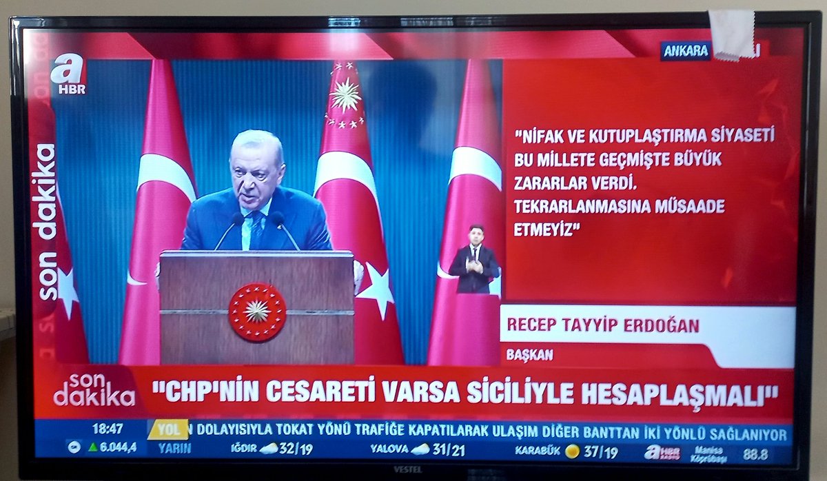 ukahraman6060's tweet photo. "CHP'NİN CESARETİ VARSA,
SİCİLİYLE HESAPLAŞMALI."

@RTErdogan https://t.co/ILkubcx1Rw