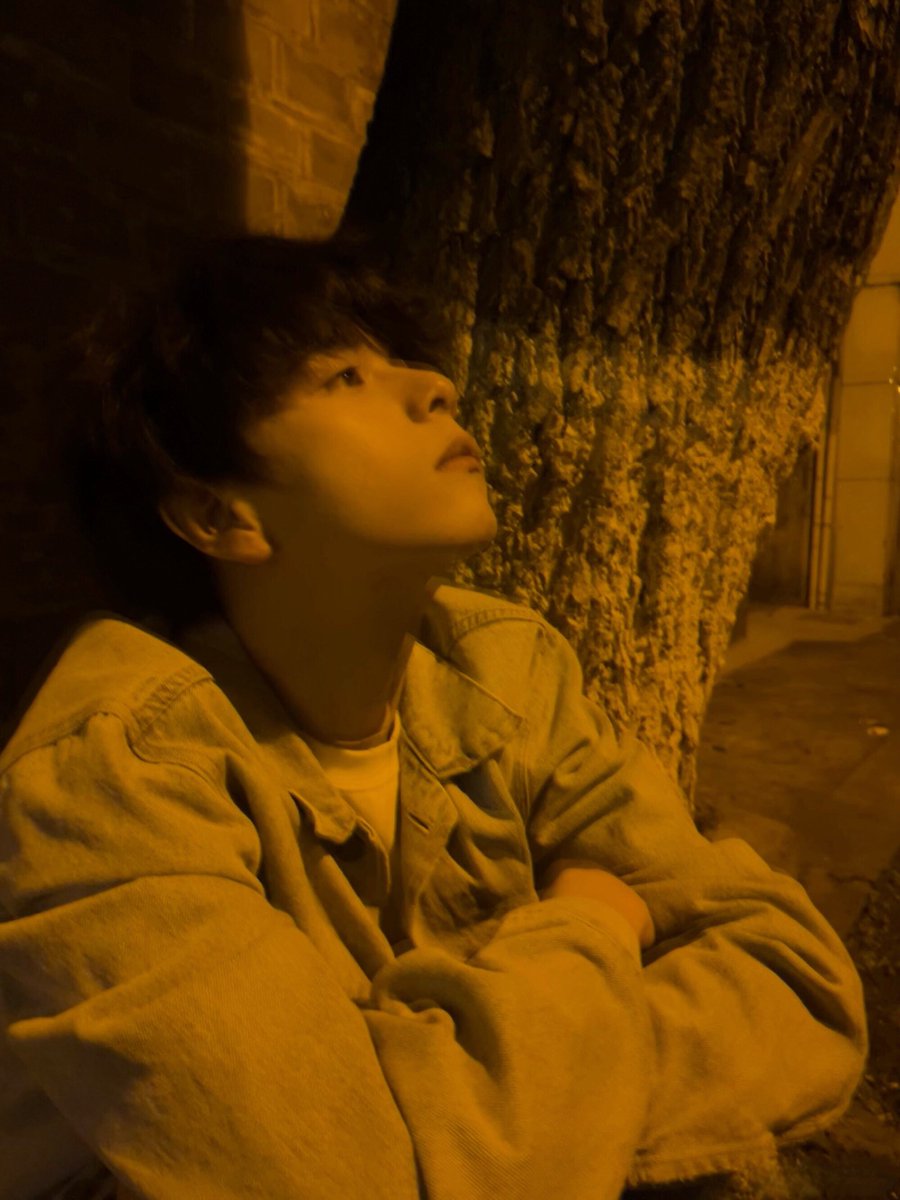 aylio_1102's tweet photo. 谁懂吕小贝依旧帅气 😵‍💫🔥
#思瞳 #aylio https://t.co/1PDhz9KZ6S