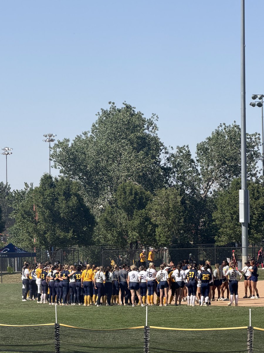 Avery_Shuffield's tweet photo. Thank you @ImpactGoldOrg and @jazzvesely for a great combine yesterday! Ready to get after it today in our first pool games 💙💛 #goldblooded #betheimpact 

@IGNTXNAT14U https://t.co/pqXI3NAhKY